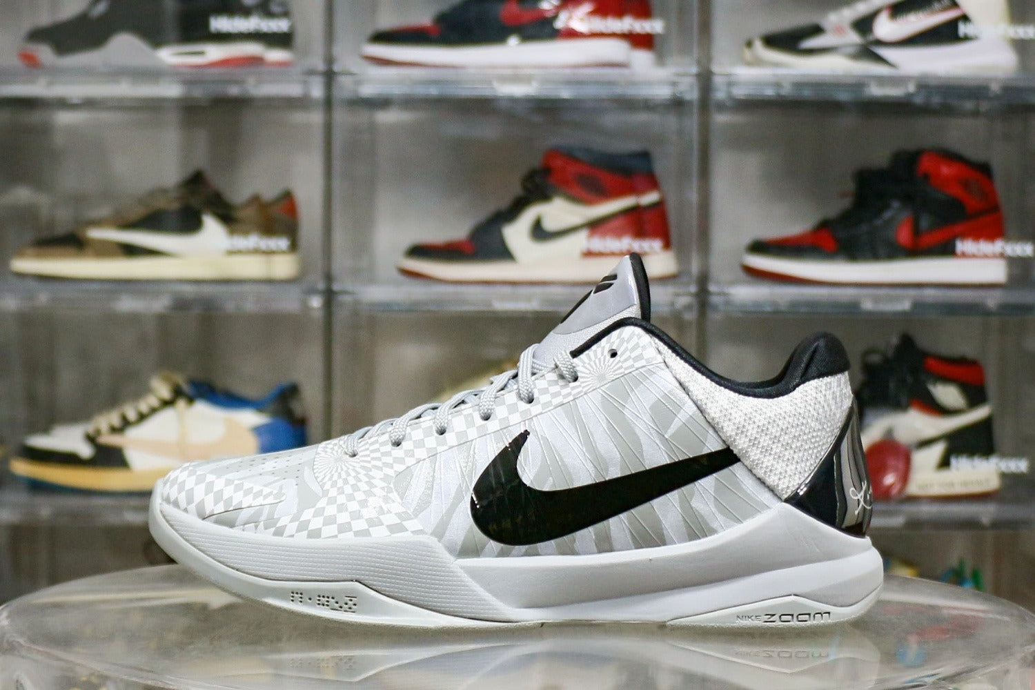 Nike Kobe 5 Protro Zebra PENike Kobe 5 Protro Zebra PE (UA)