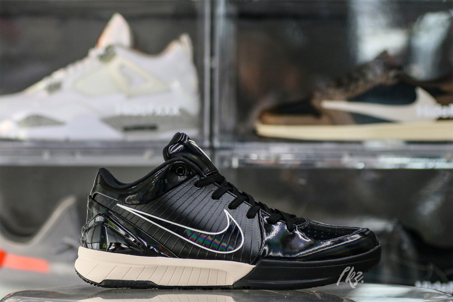Undefeated X Kobe 4 Protro Black Mamba (UA)