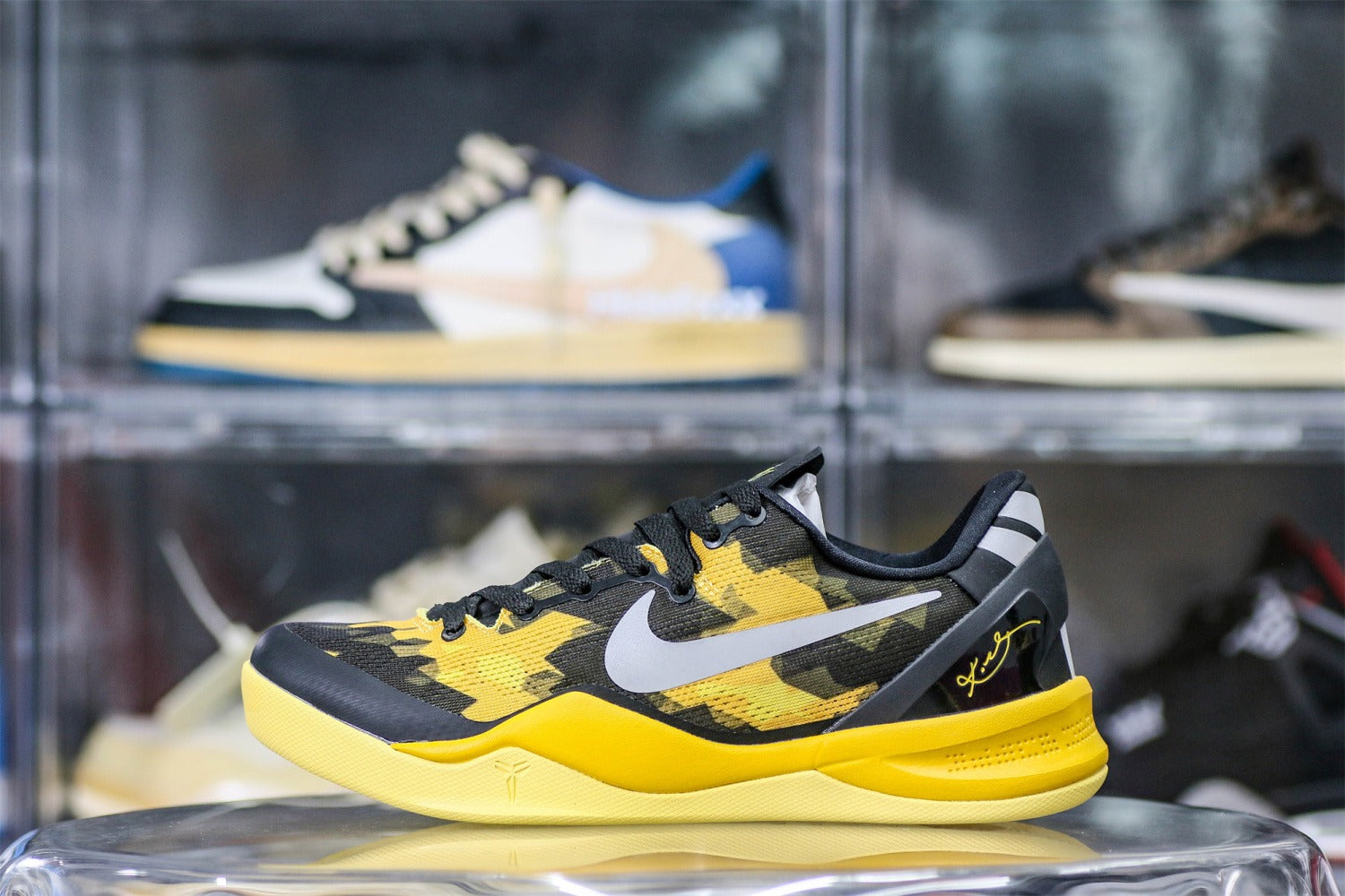 Kobe 8 'Sulfur Electric' 2012 (UA)