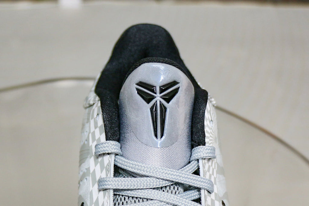 Nike Kobe 5 Protro Zebra PENike Kobe 5 Protro Zebra PE (UA)