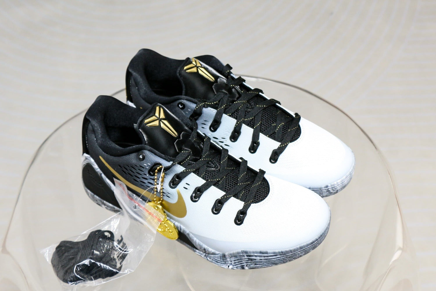 Nike Kobe 9 EM Low Protro “Mambacita” (UA)