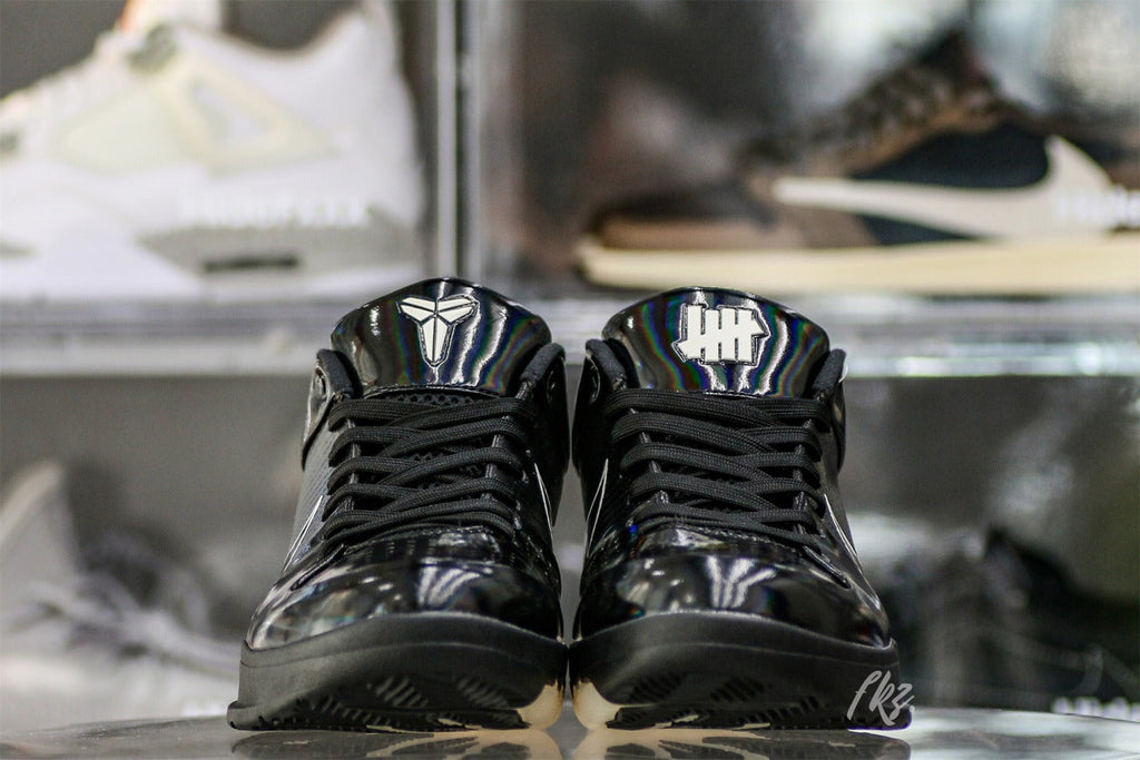 Undefeated X Kobe 4 Protro Black Mamba (UA)