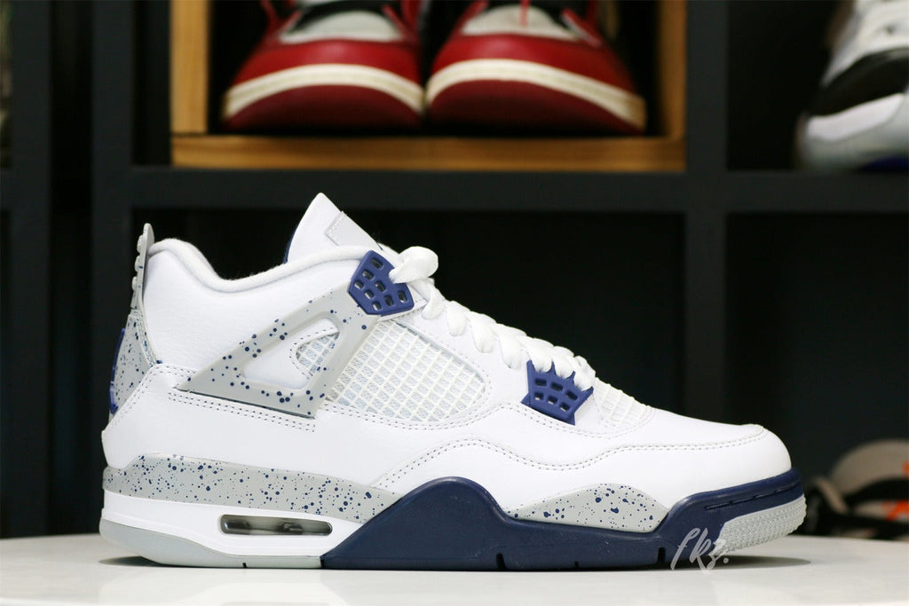 Air Jordan Retro 4 'Midnight Navy' 2022 (UA)