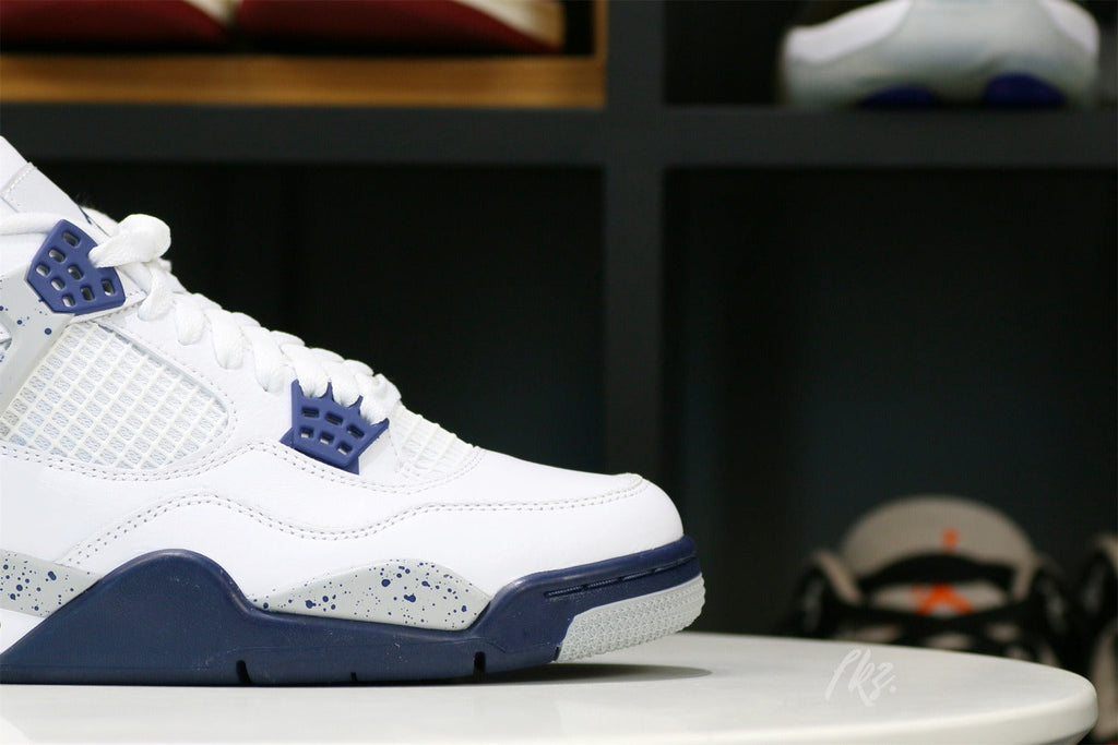 Air Jordan Retro 4 'Midnight Navy' 2022 (UA)