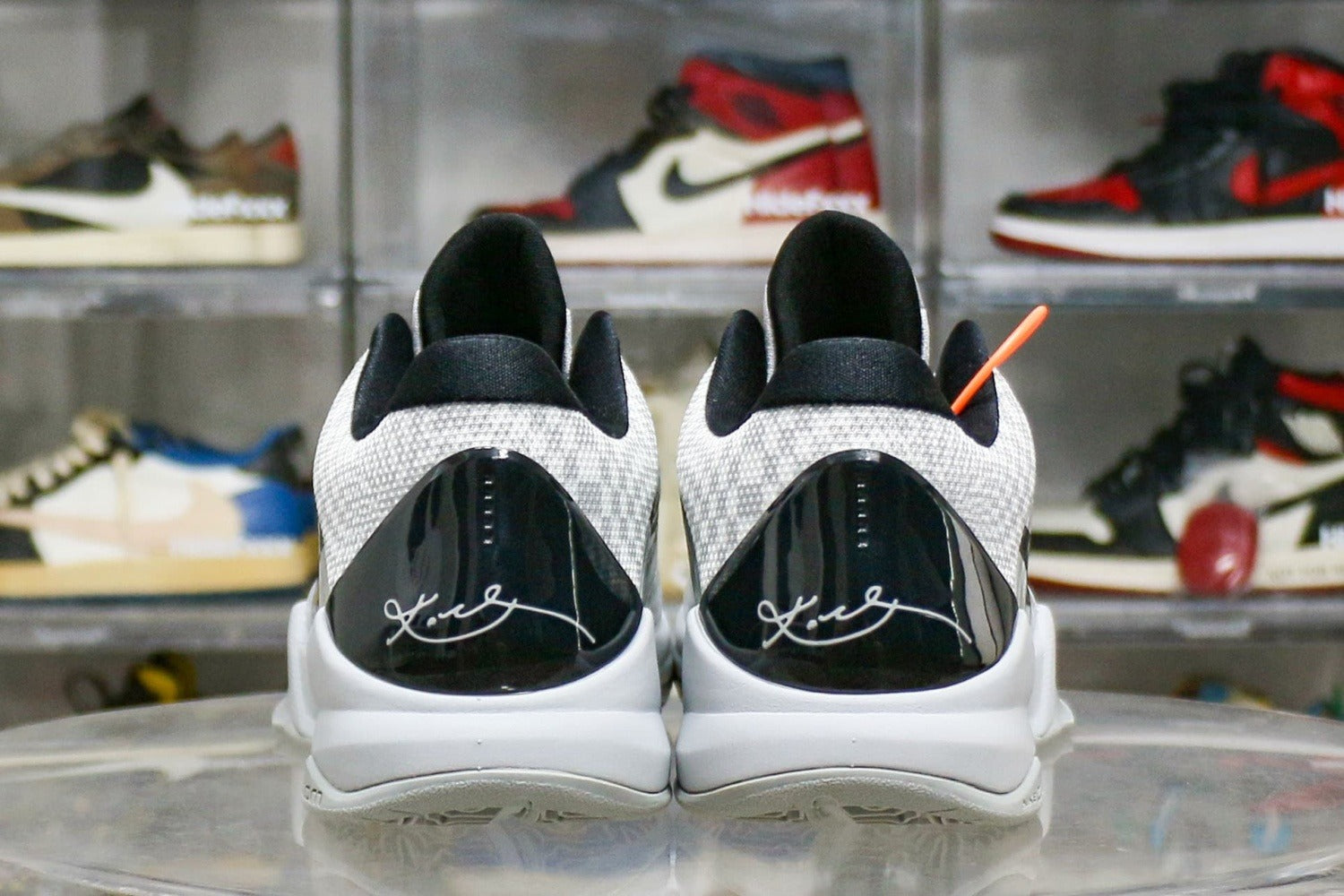 Nike Kobe 5 Protro Zebra PENike Kobe 5 Protro Zebra PE (UA)