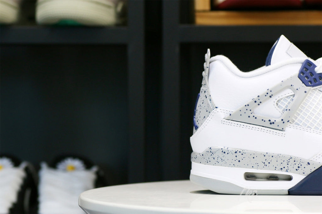 Air Jordan Retro 4 'Midnight Navy' 2022 (UA)