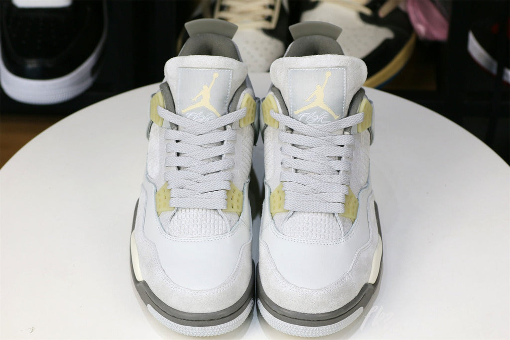 Air Jordan 4 Retro SE Craft Photon Dust (UA)