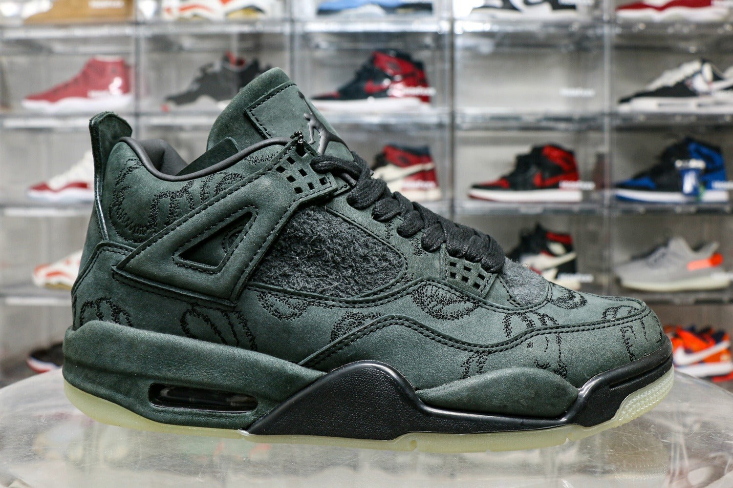 Kaws X Air Jordan 4 Retro Black 2017 (UA)