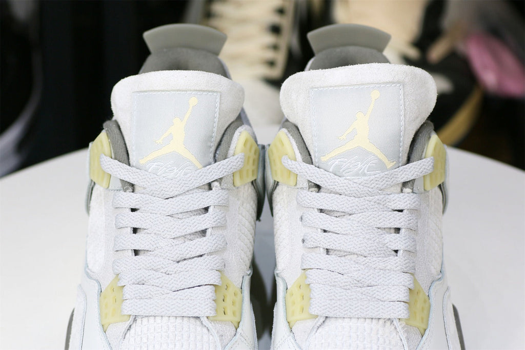 Air Jordan 4 Retro SE Craft Photon Dust (UA)