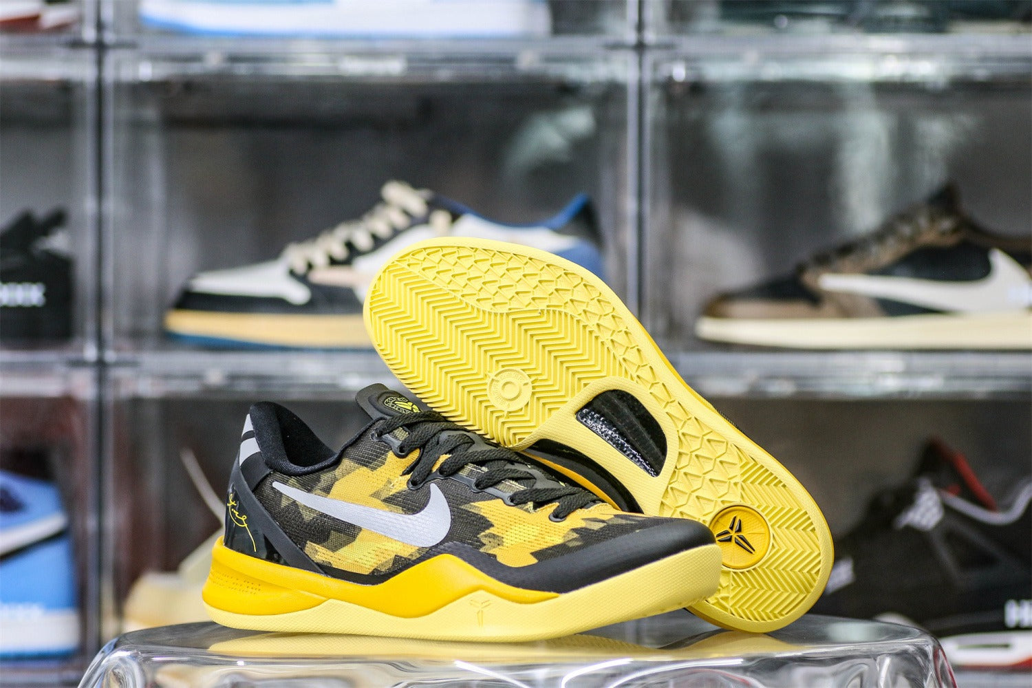 Kobe 8 'Sulfur Electric' 2012 (UA)