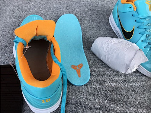 Nike Undefeated x Kobe 4 Protro Hyper Jade (UA)