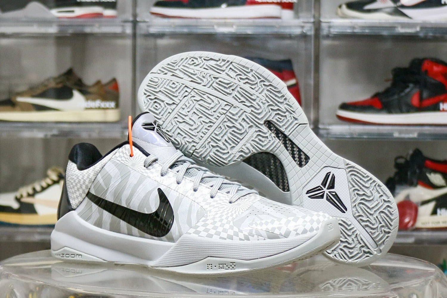 Nike Kobe 5 Protro Zebra PENike Kobe 5 Protro Zebra PE (UA)