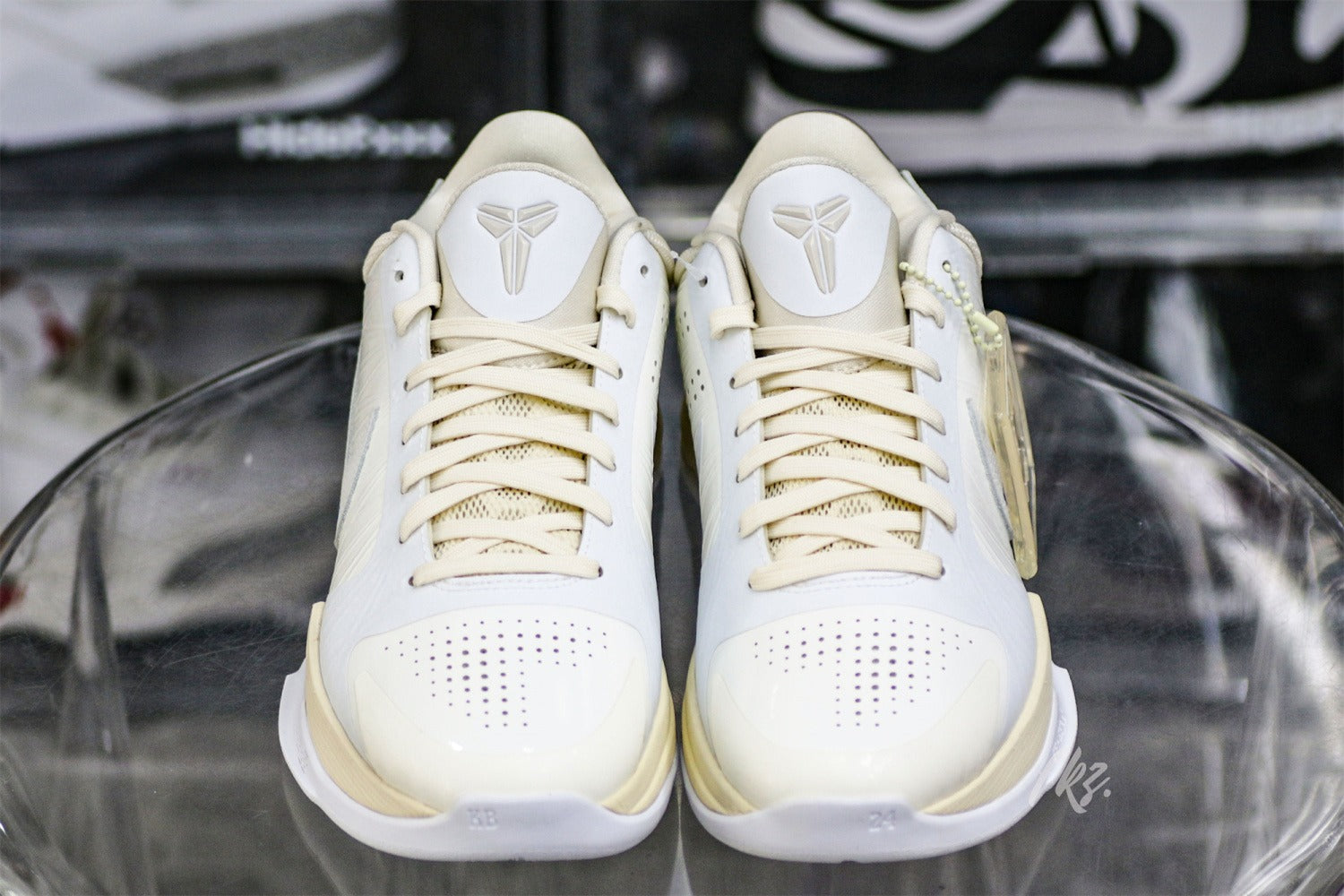 Off White x Nike Zoom Kobe 5 Custom (UA)