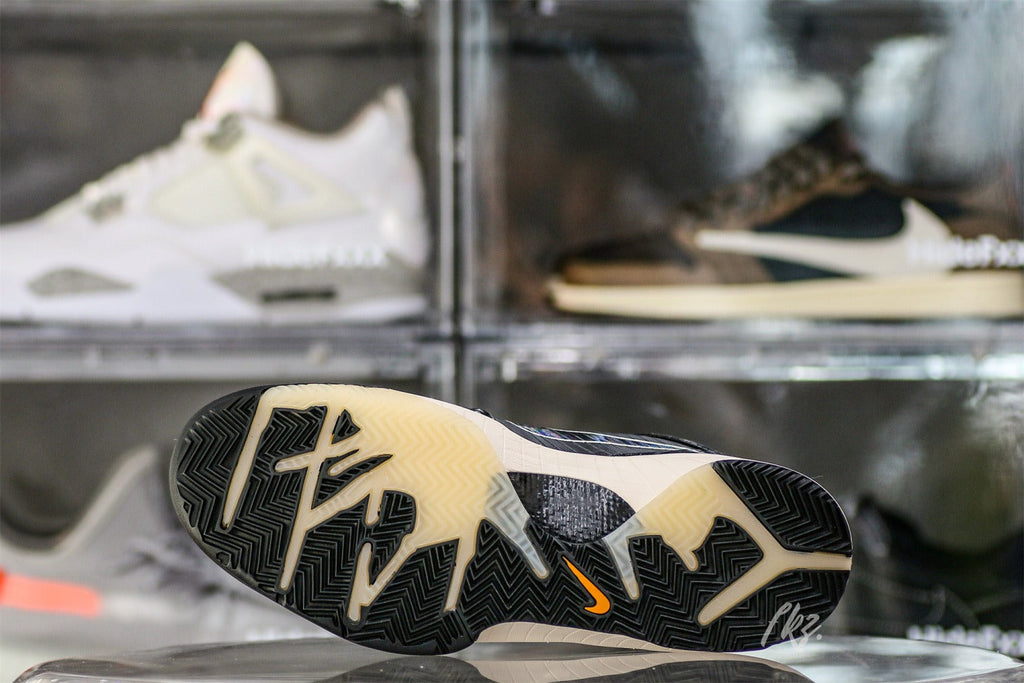 Undefeated X Kobe 4 Protro Black Mamba (UA)
