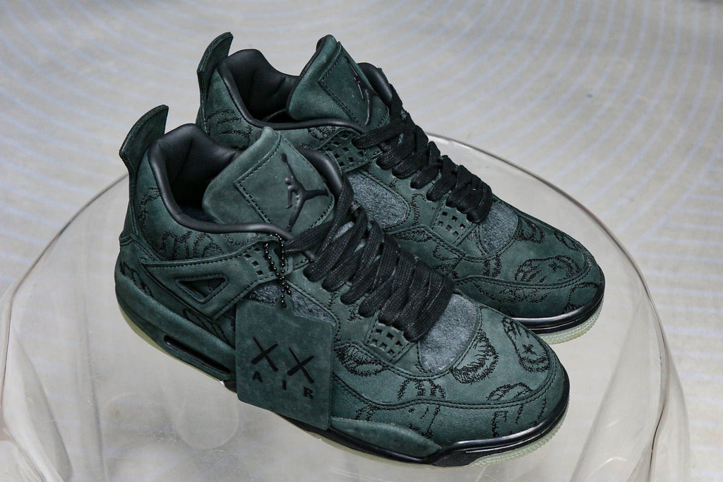 Kaws X Air Jordan 4 Retro Black 2017 (UA)