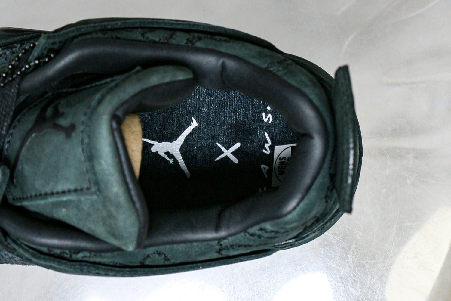 Kaws X Air Jordan 4 Retro Black 2017 (UA)