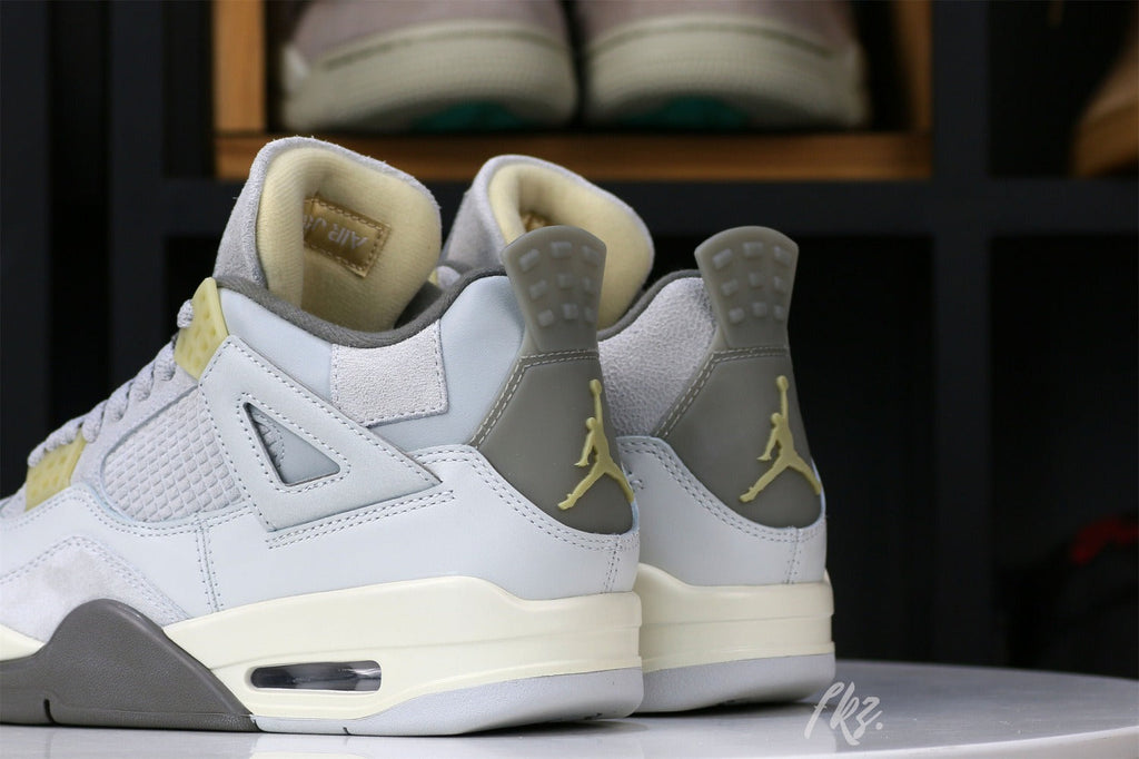 Air Jordan 4 Retro SE Craft Photon Dust (UA)