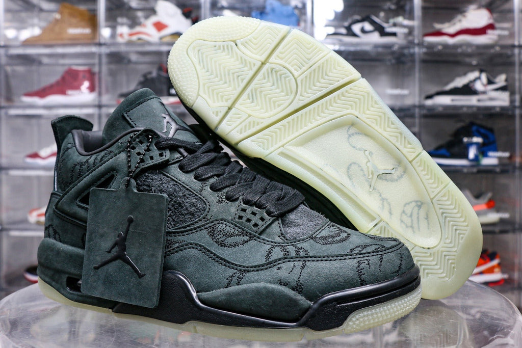 Kaws X Air Jordan 4 Retro Black 2017 (UA)