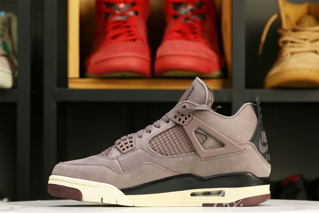 A Ma Maniére x Air Jordan 4 Retro 'Violet Ore' 2022 (UA)