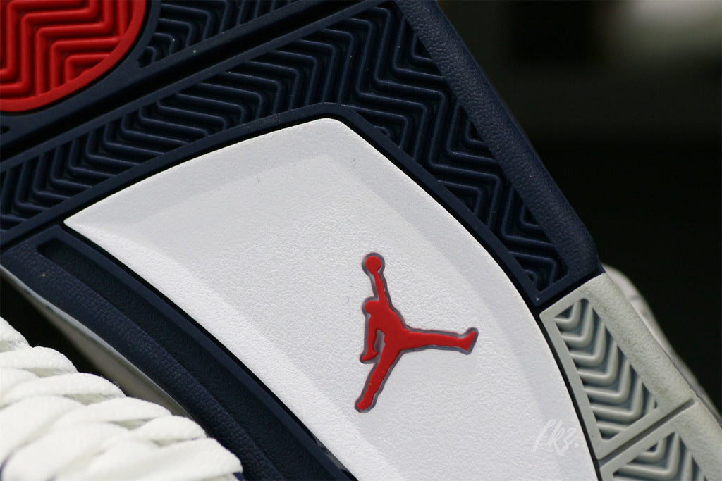 Air Jordan Retro 4 'Midnight Navy' 2022 (UA)