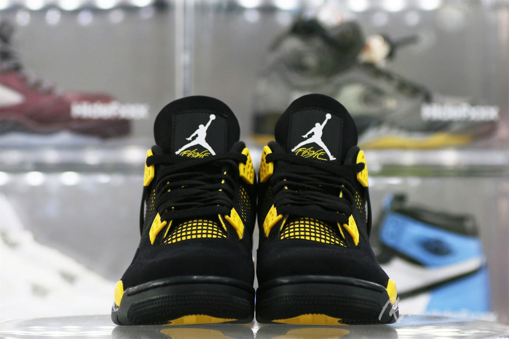 Air Jordan 4 Retro Thunder 2023 (UA)