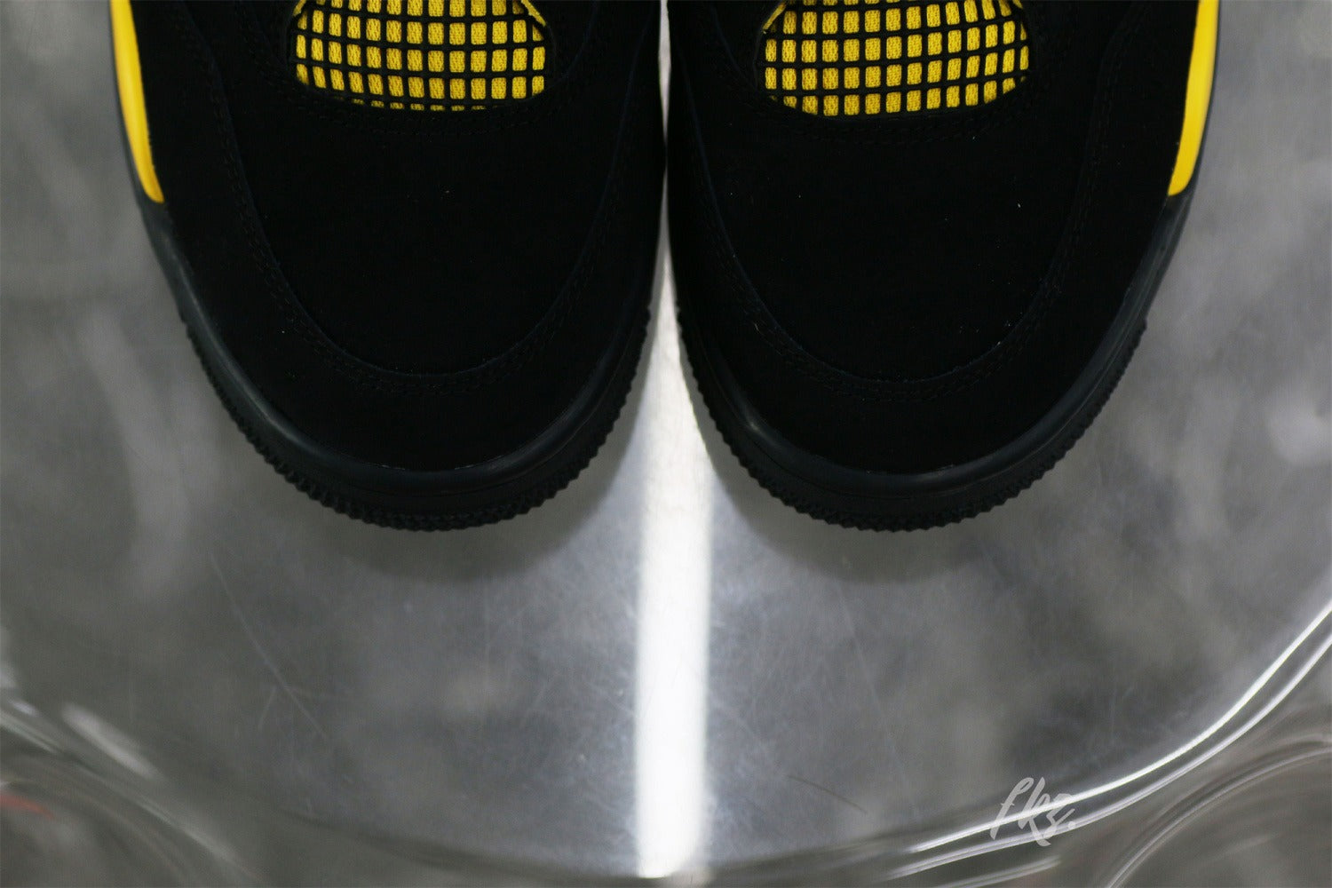Air Jordan 4 Retro Thunder 2023 (UA)