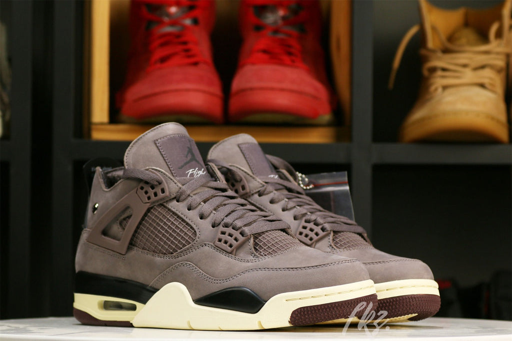 A Ma Maniére x Air Jordan 4 Retro 'Violet Ore' 2022 (UA)