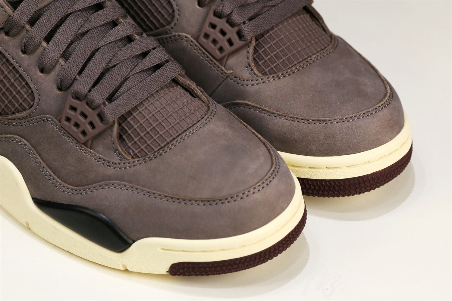 A Ma Maniére x Air Jordan 4 Retro 'Violet Ore' 2022 (UA)