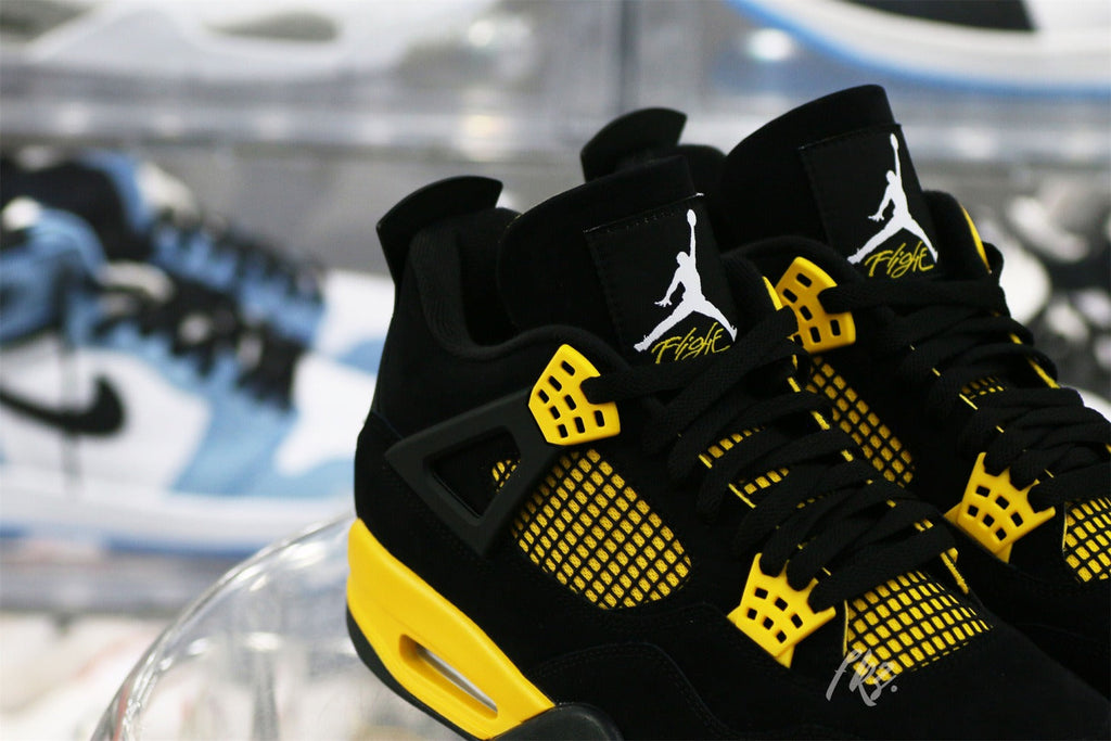 Air Jordan 4 Retro Thunder 2023 (UA)