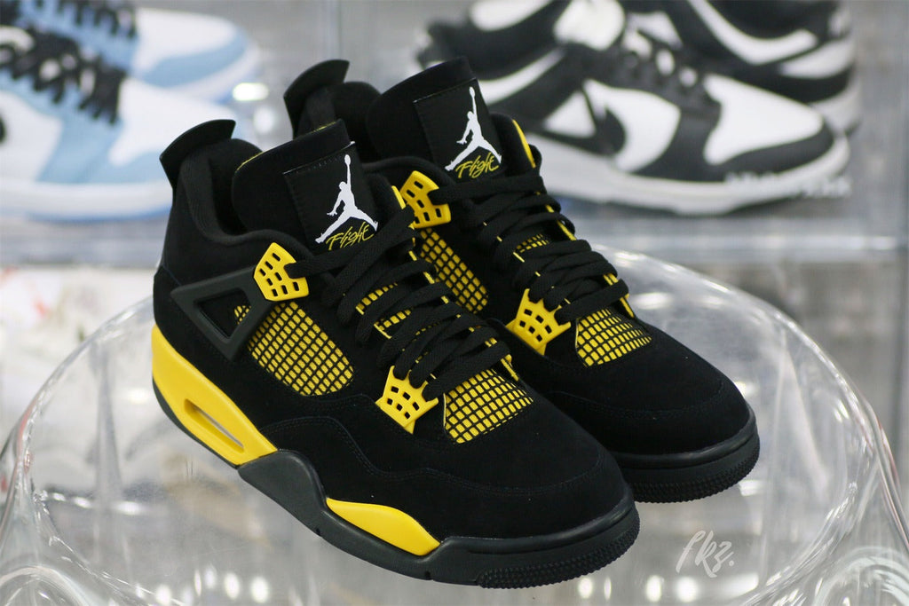 Air Jordan 4 Retro Thunder 2023 (UA)