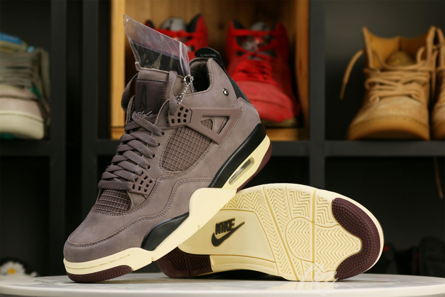 A Ma Maniére x Air Jordan 4 Retro 'Violet Ore' 2022 (UA)