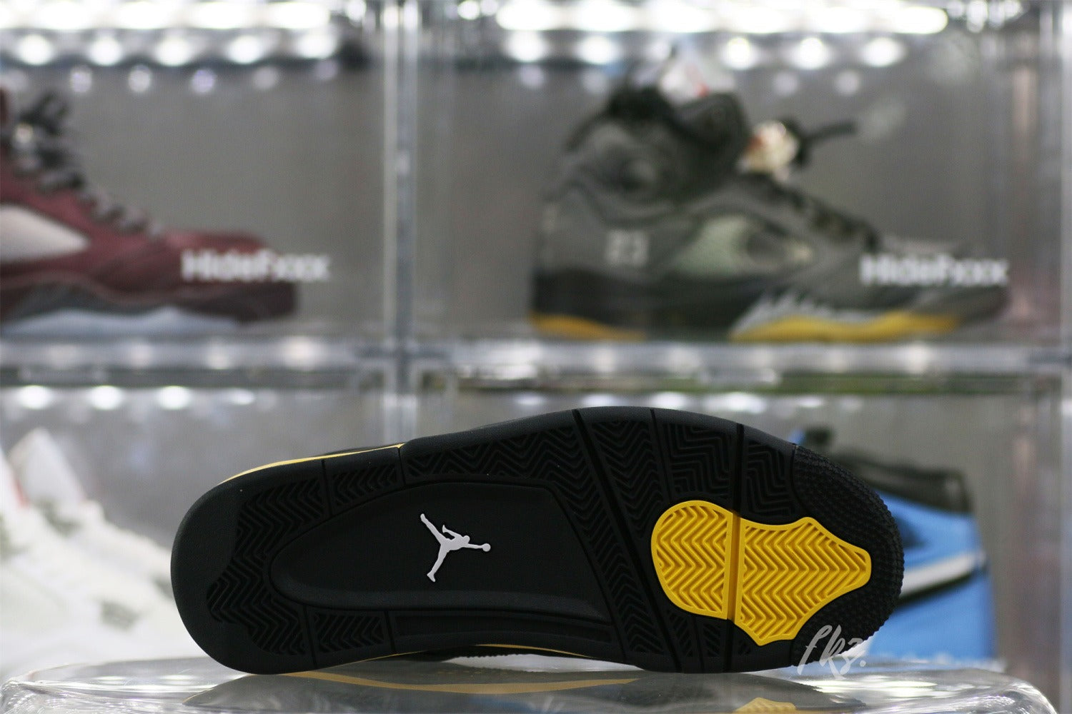 Air Jordan 4 Retro Thunder 2023 (UA)