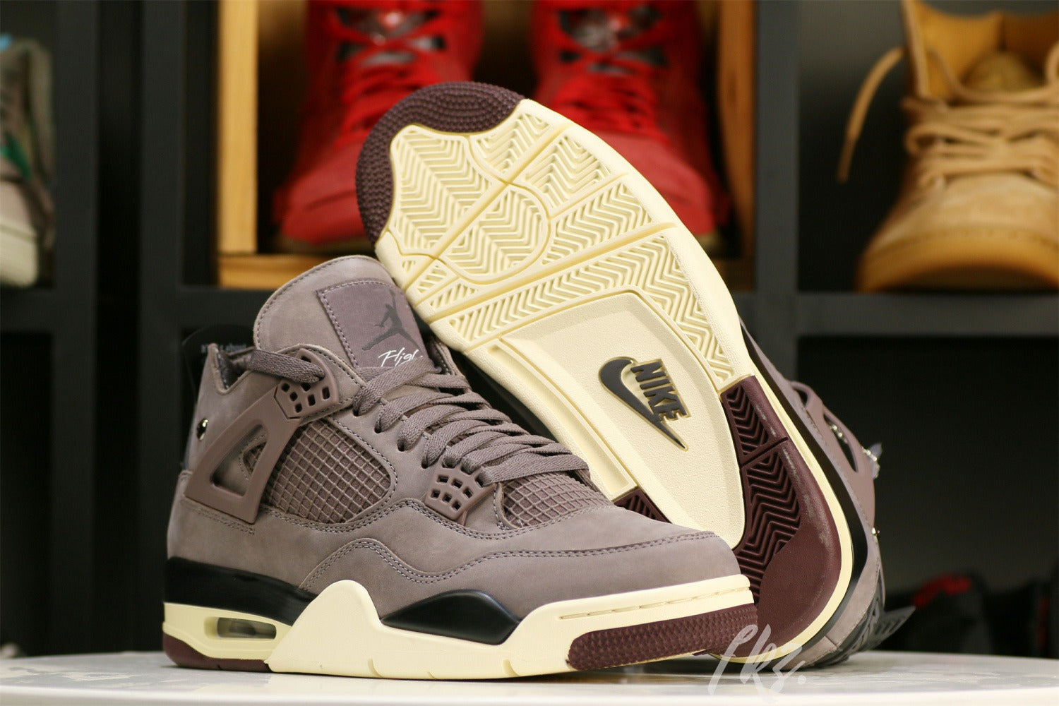 A Ma Maniére x Air Jordan 4 Retro 'Violet Ore' 2022 (UA)