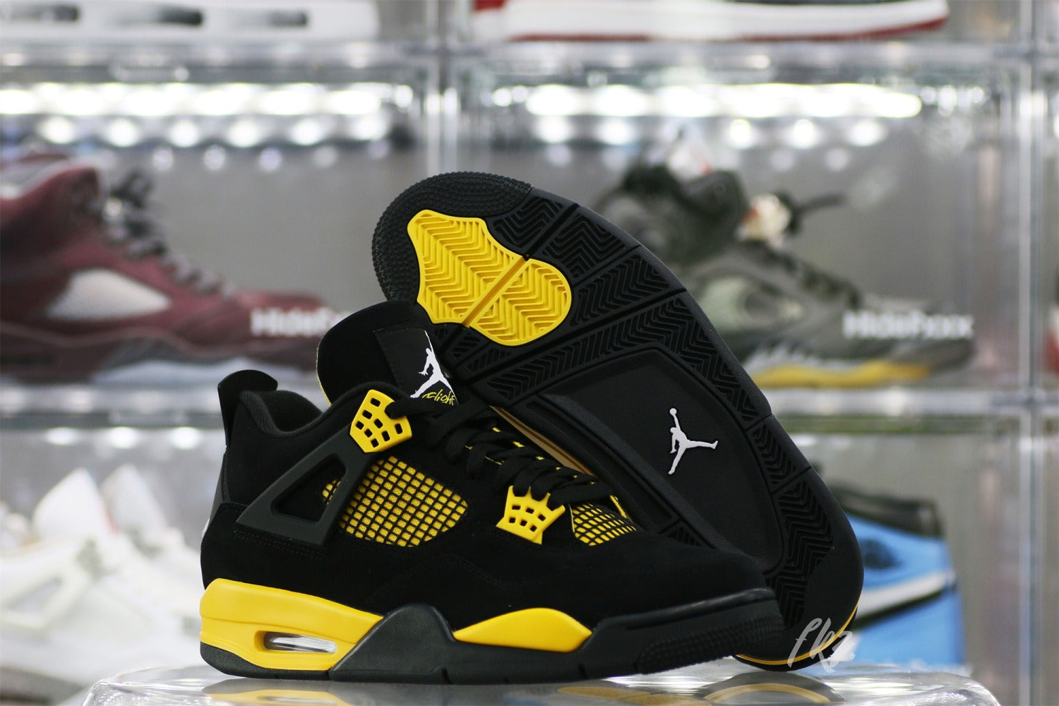 Air Jordan 4 Retro Thunder 2023 (UA)