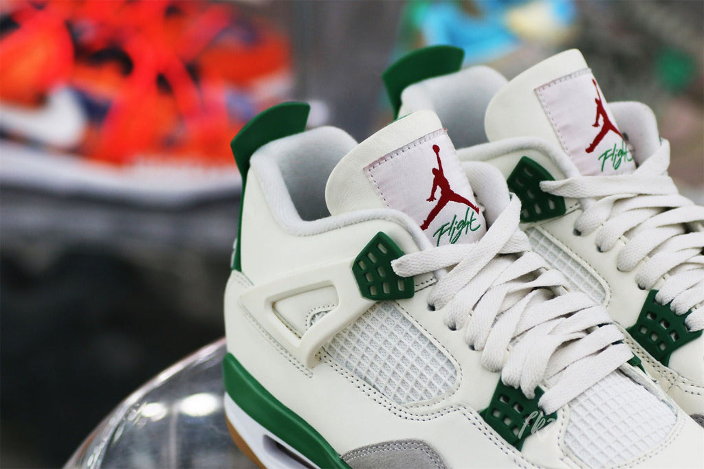 Nike SB x Air Jordan 4 “Pine Green” 2023 (UA)
