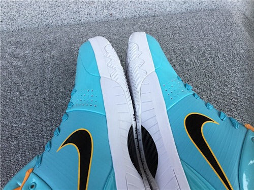 Nike Undefeated x Kobe 4 Protro Hyper Jade (UA)