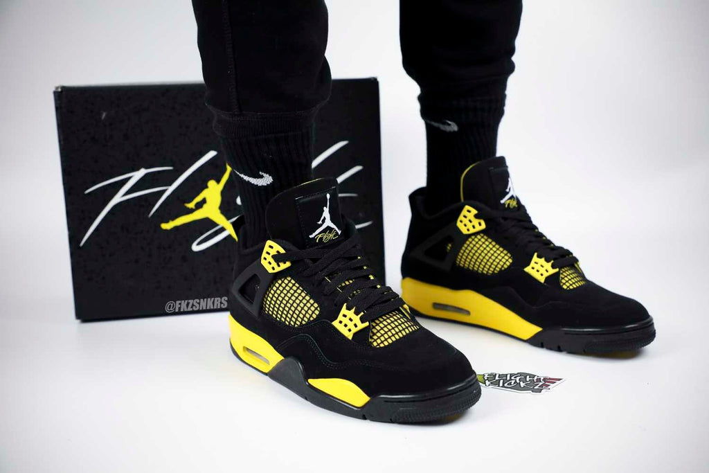 Air Jordan 4 Retro Thunder 2023 (UA)