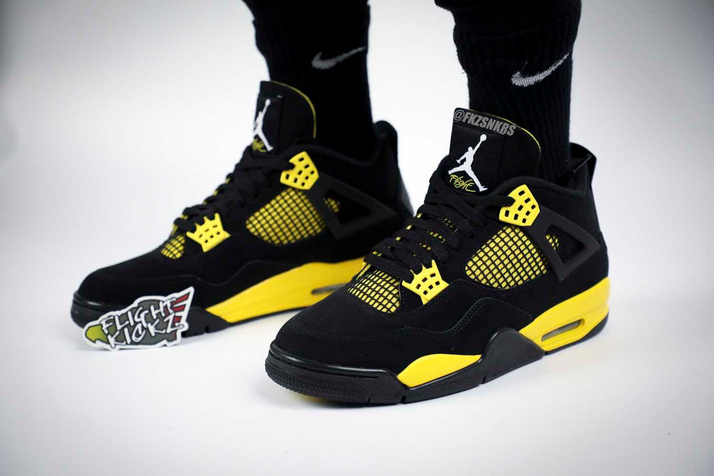 Air Jordan 4 Retro Thunder 2023 (UA)