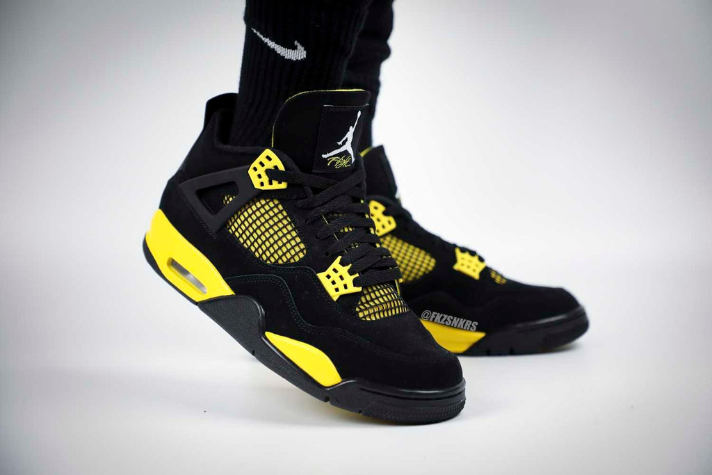 Air Jordan 4 Retro Thunder 2023 (UA)