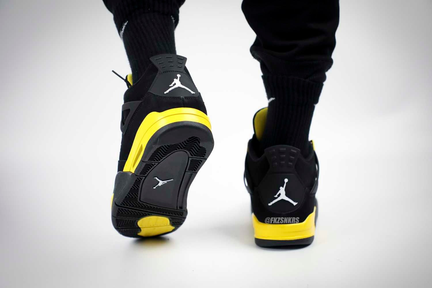 Air Jordan 4 Retro Thunder 2023 (UA)