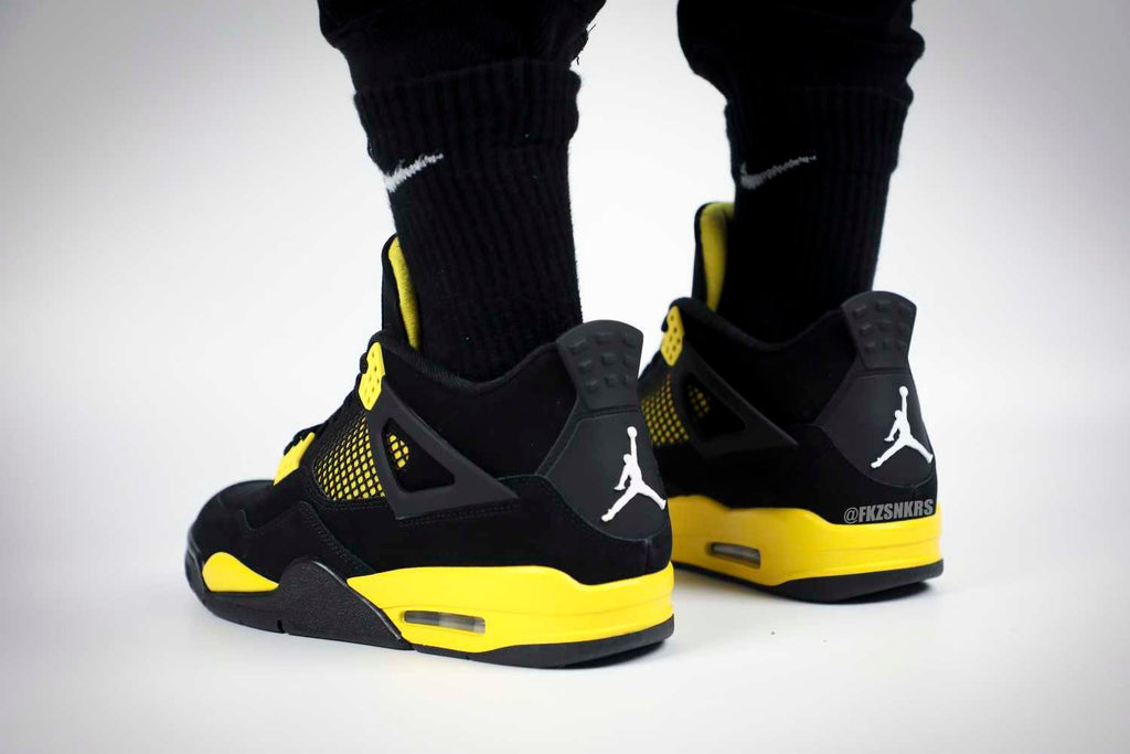 Air Jordan 4 Retro Thunder 2023 (UA)
