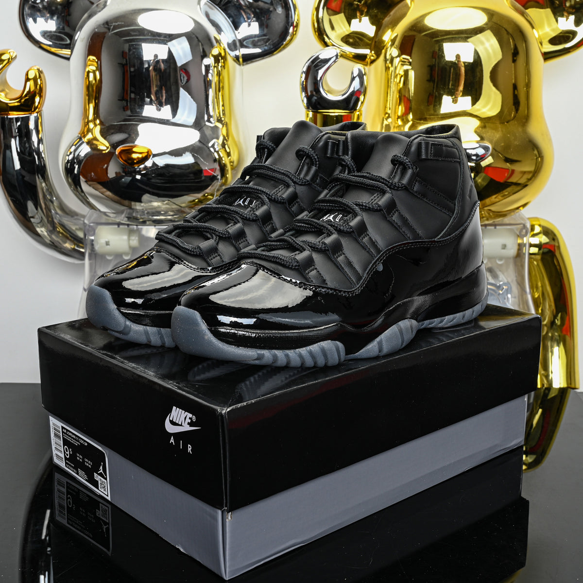 Air Jordan 11 Retro Cap And Gown (UA)