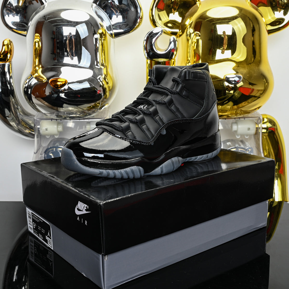Air Jordan 11 Retro Cap And Gown (UA)