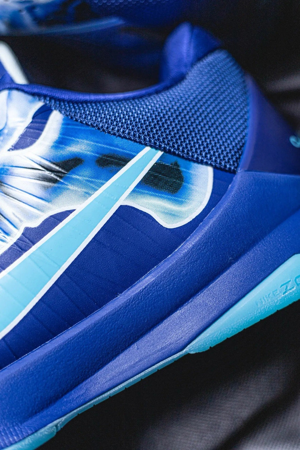 #H12 Nike Zoom Kobe 5 Protro “X-Ray” Blue Halloween Autêntico
