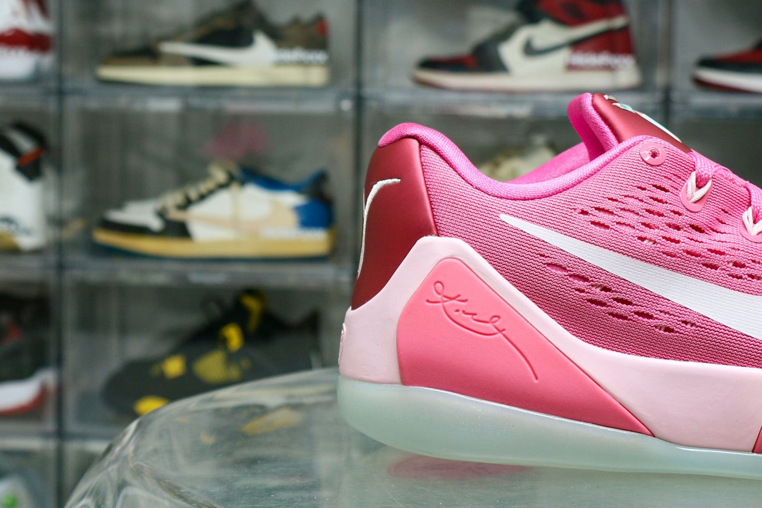 Nike Kobe 9 EM Low Protro Kay Yow Think Pink (UA)