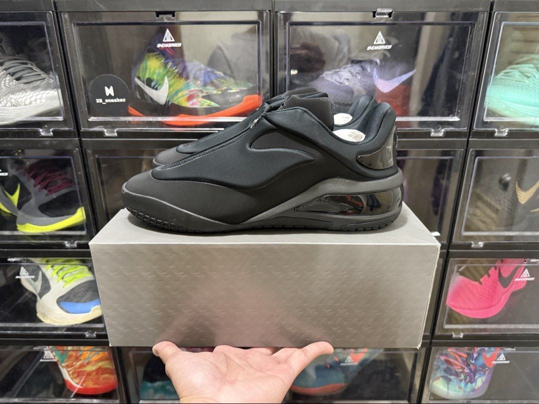 SHAI 001 ”Charm Black”  (UA)